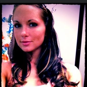 Meet your Posher, Emily